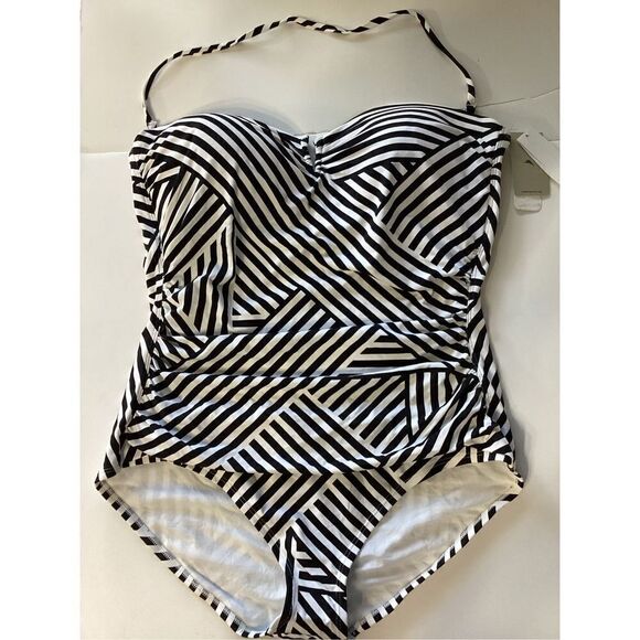 New. Tommy Bahama Stripe swimsuit. Size 14. MSRP $149 - Picture 6 of 9